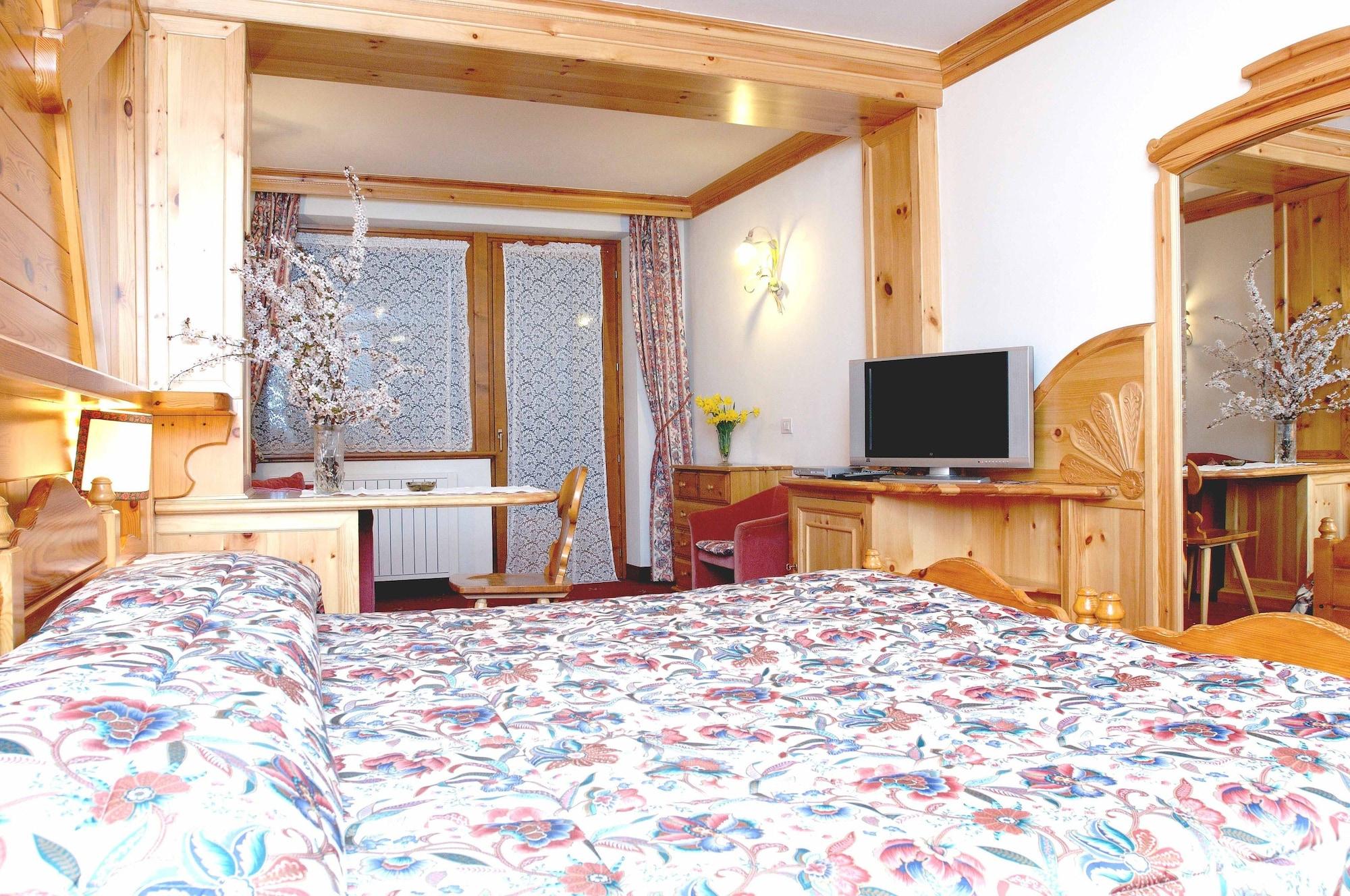 Hotel Dahu Madonna Extérieur photo